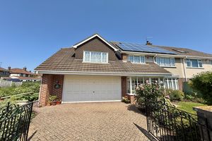 Double Garage/Drive- click for photo gallery